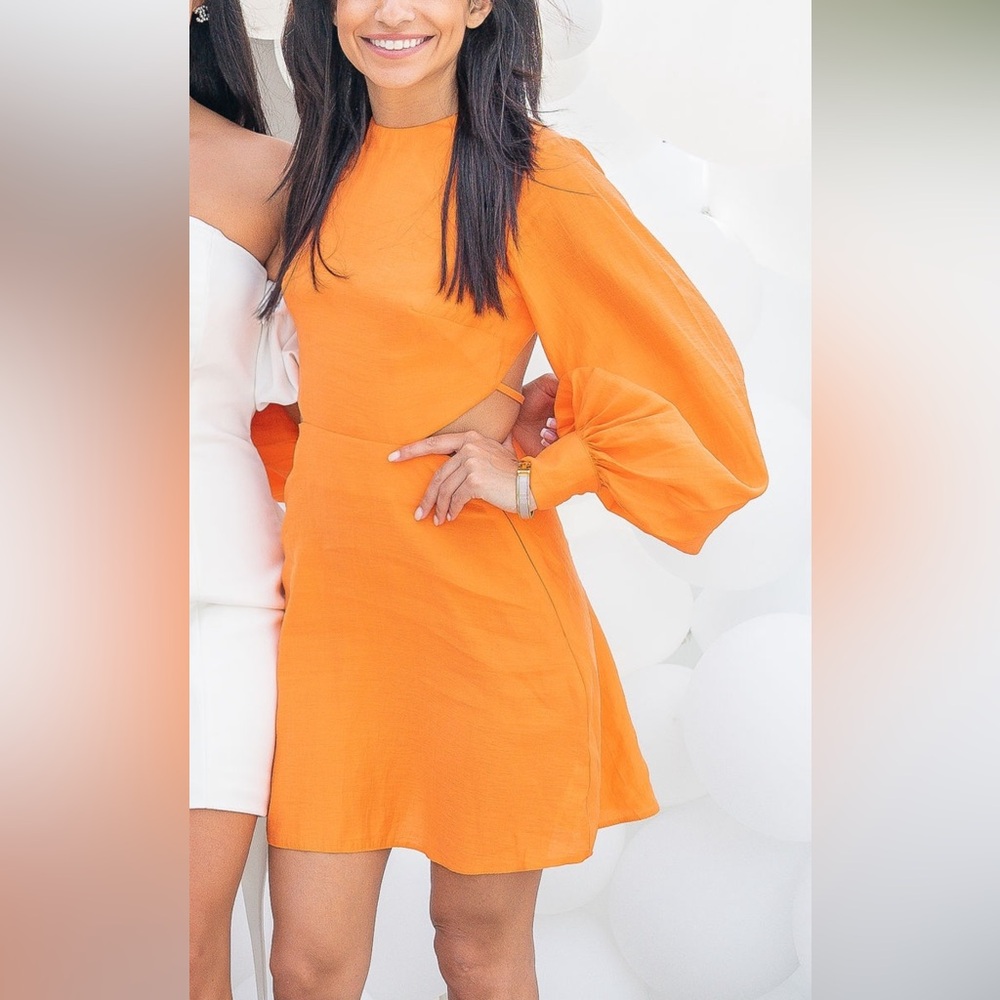 blouson sleeve mini dress with open back